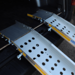 Rampe di carico fisse realizzato su Renault Kangoo per carico su furgoni per officine e aziende